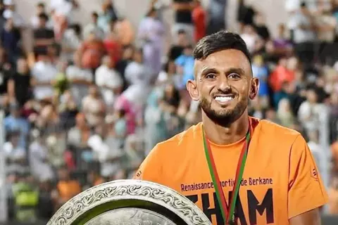 تقارير: "كاف" يقرر إيقاف لاعب نهضة بركان عامين بسبب المنشطات